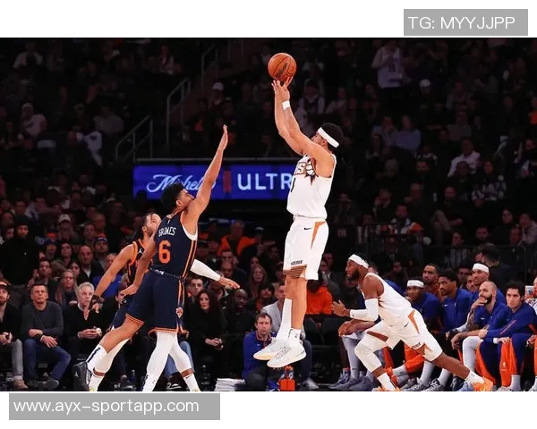 布克谈绝杀三分未中经历成长不后悔选择展现勇气与决心